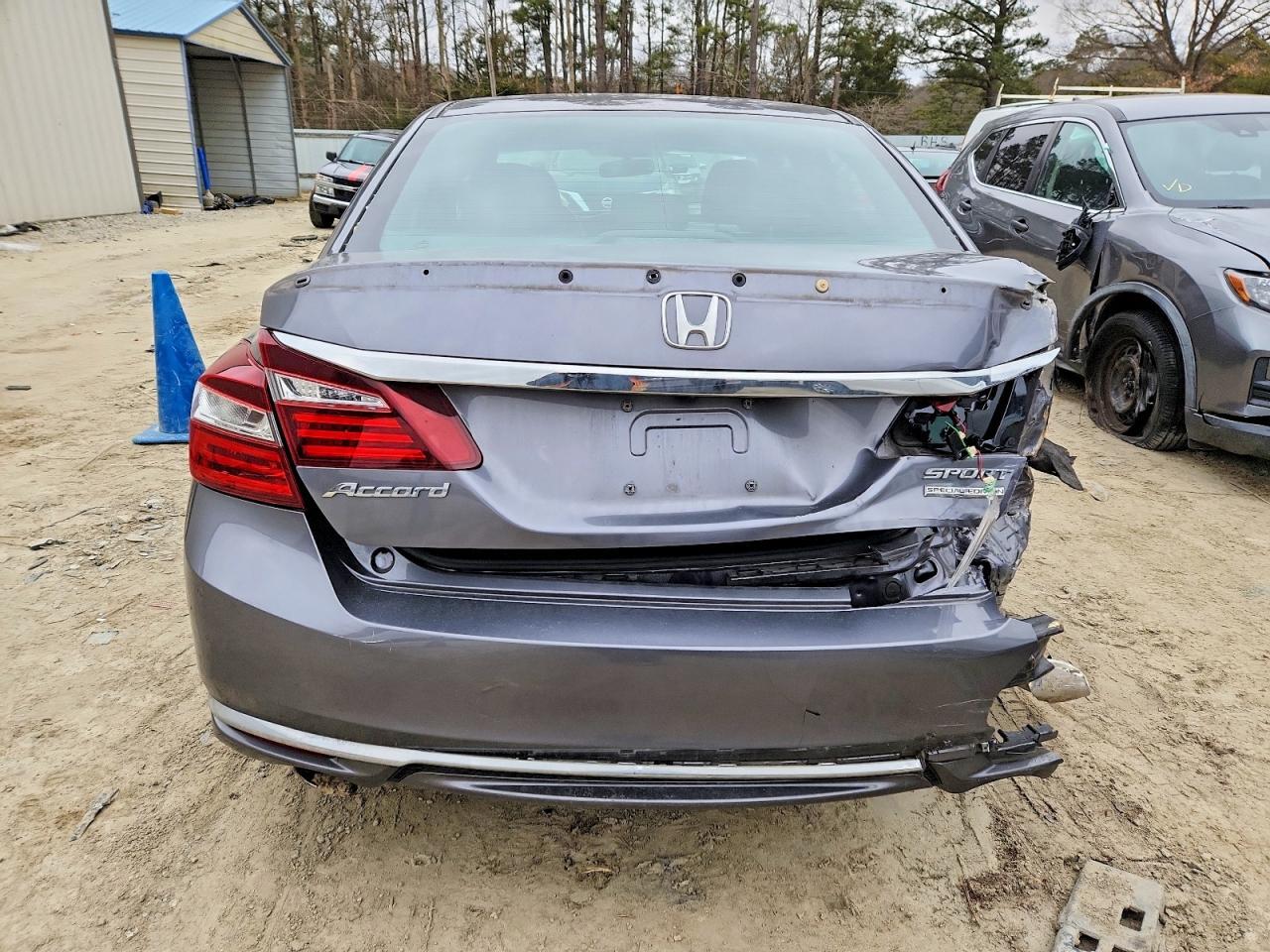 2017 HONDA ACCORD