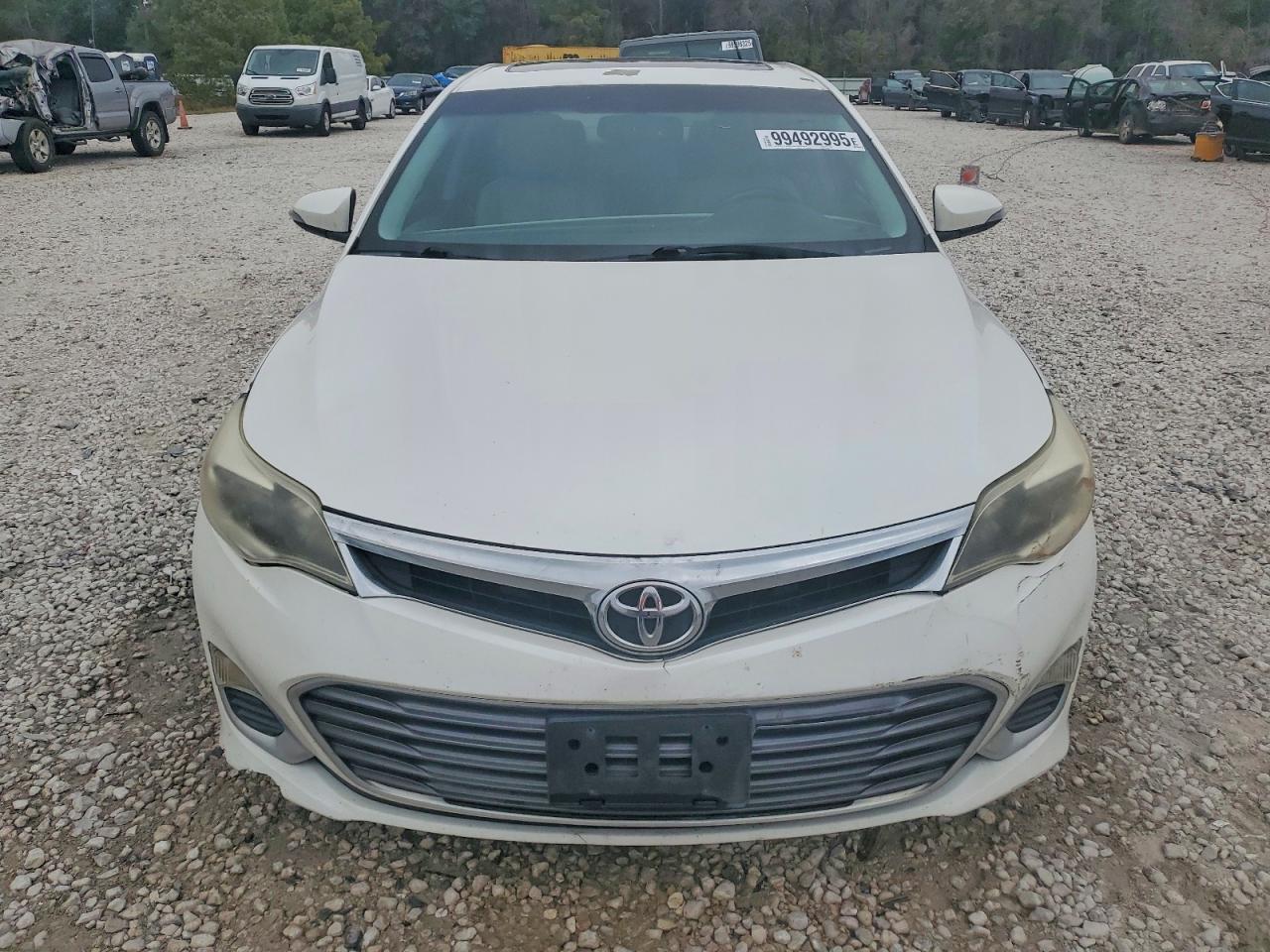 2013 TOYOTA Avalon