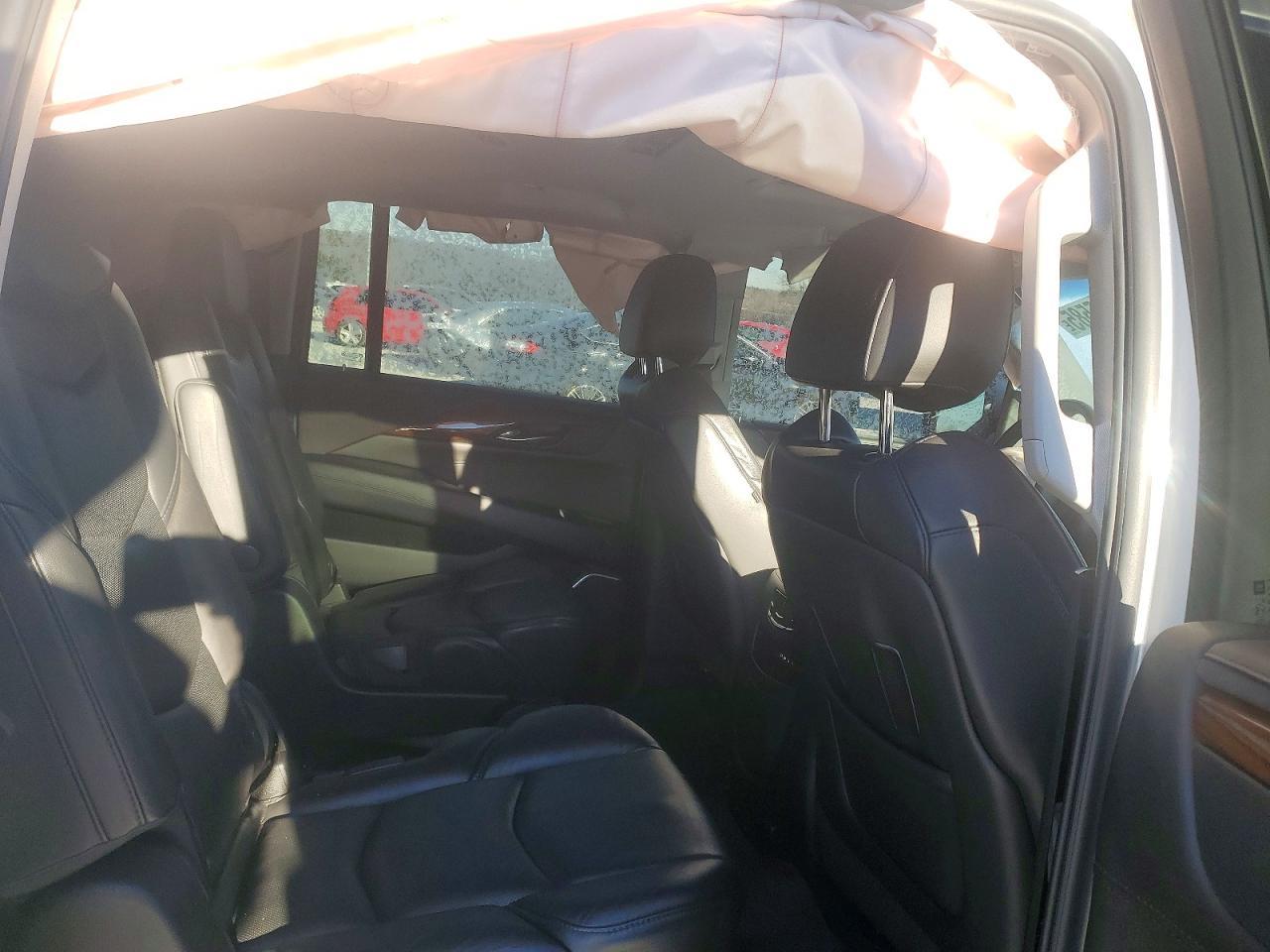 2016 CADILLAC Escalade ESV
