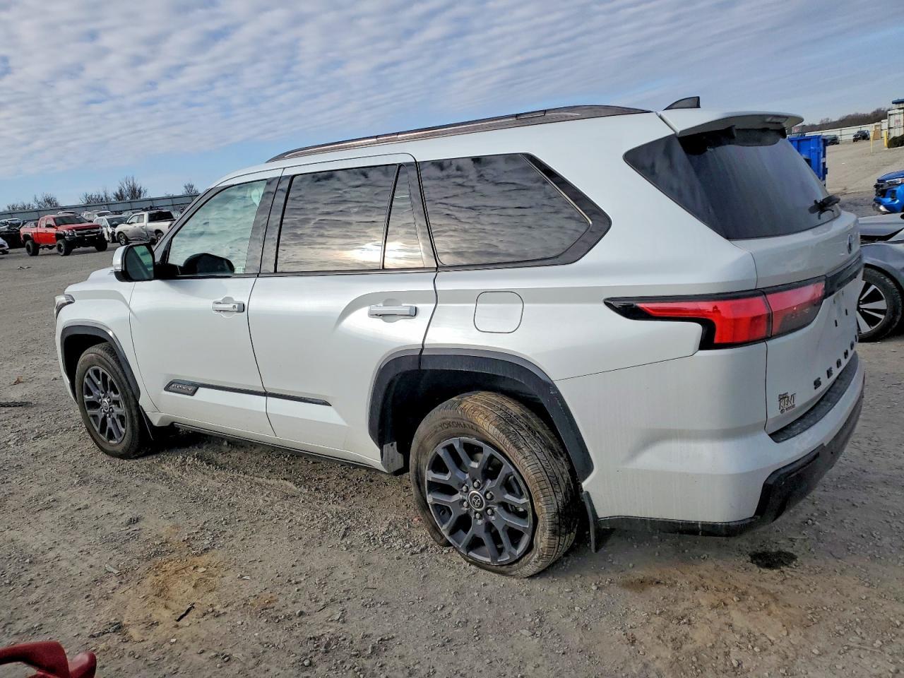 2023 TOYOTA Sequoia