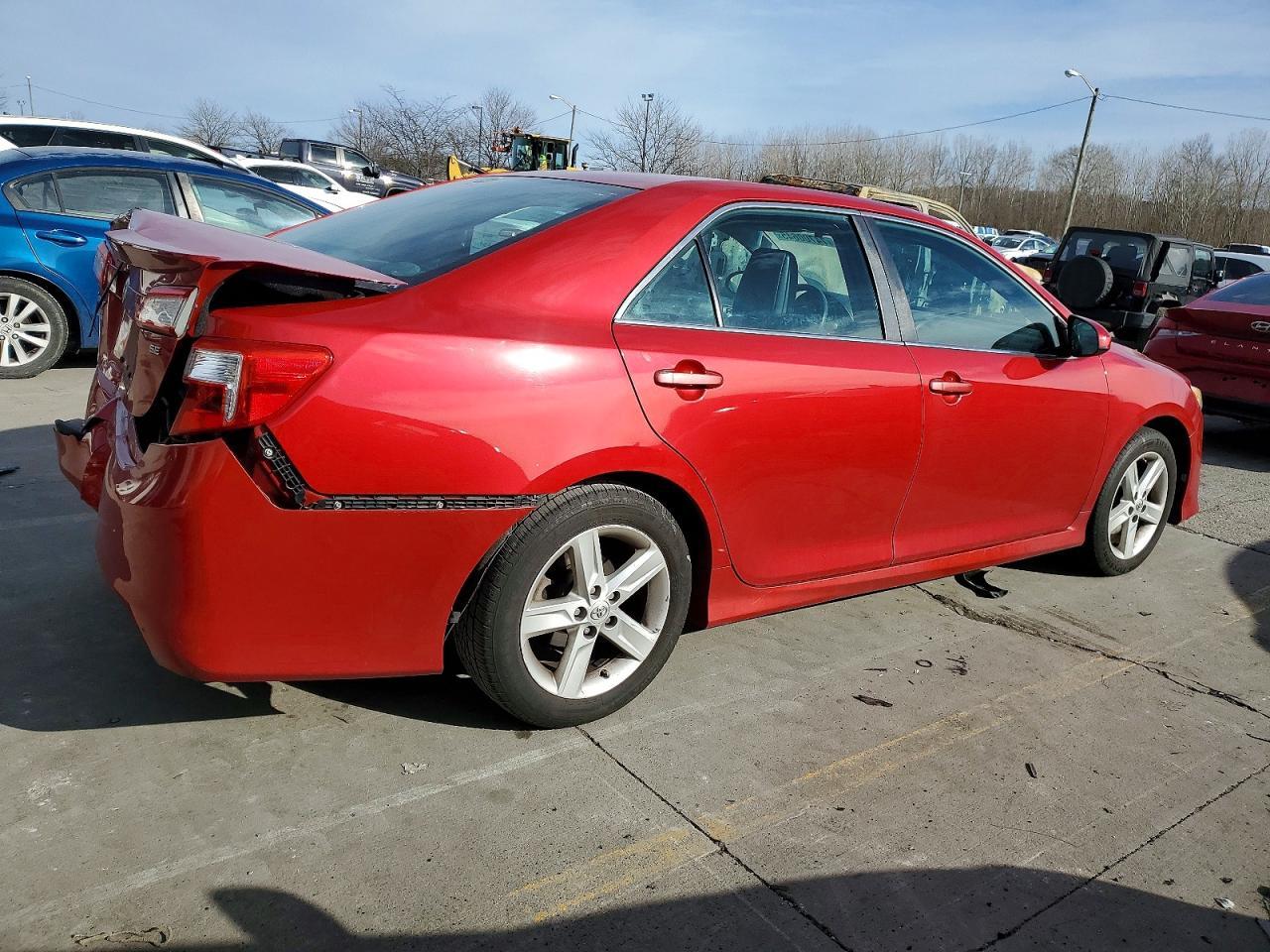 2013 TOYOTA CAMRY
