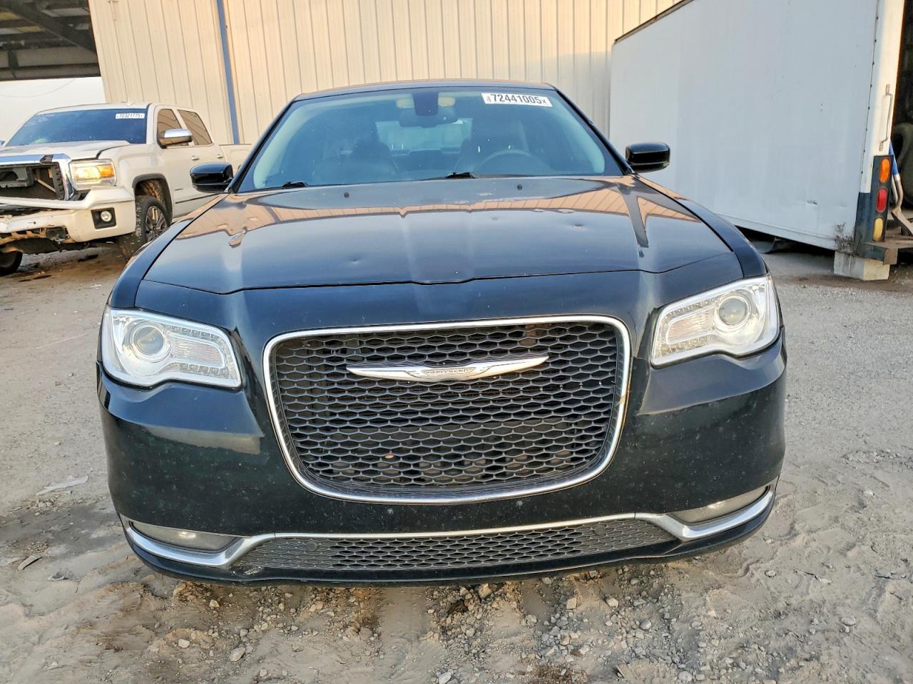 2015 CHRYSLER 300