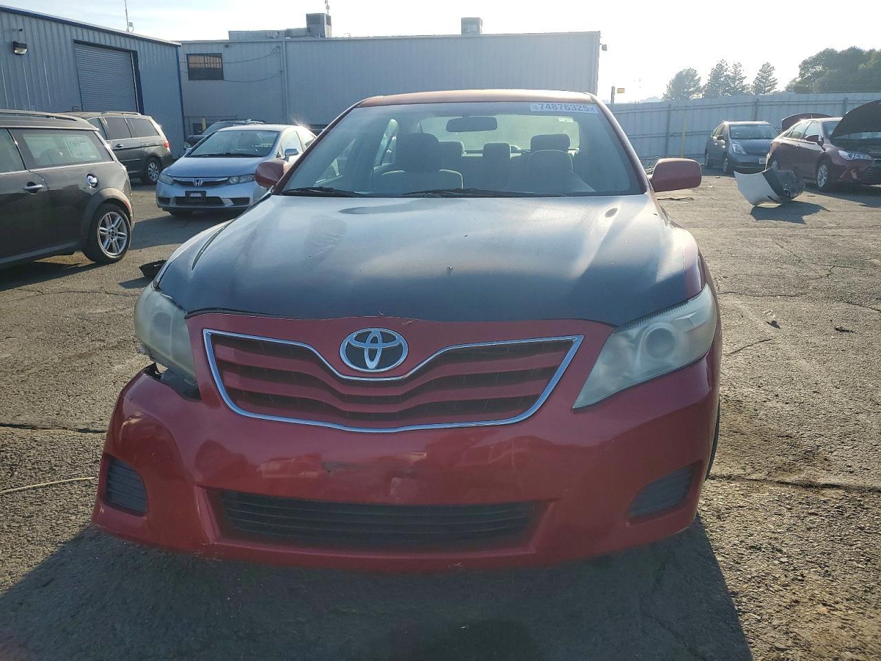 2011 TOYOTA CAMRY