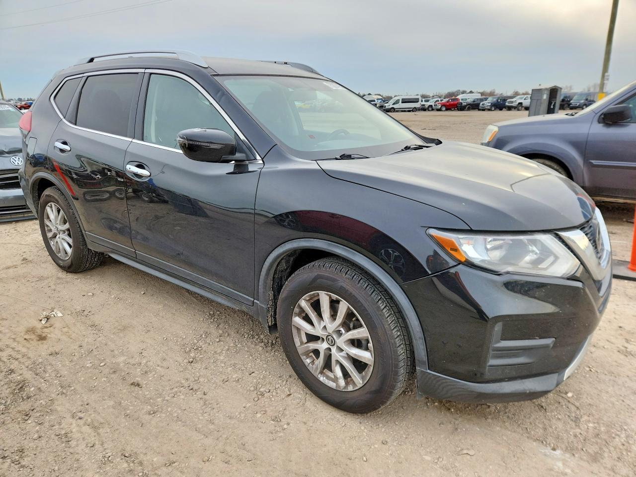2018 NISSAN ROGUE