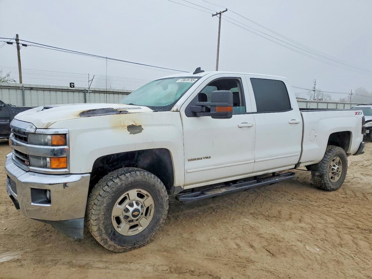 2018 CHEVROLET Silverado
