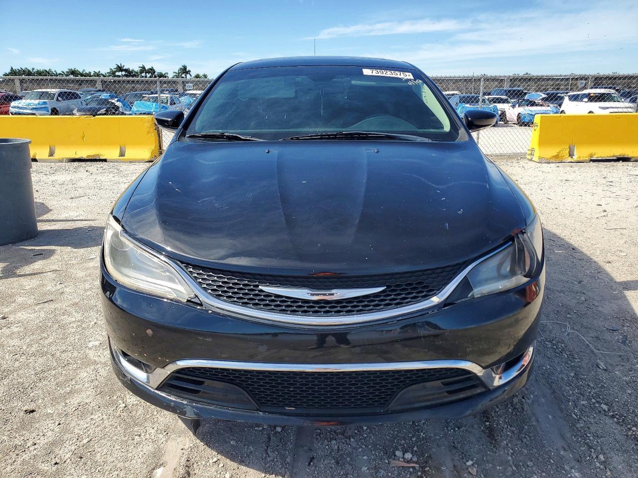2015 CHRYSLER 200