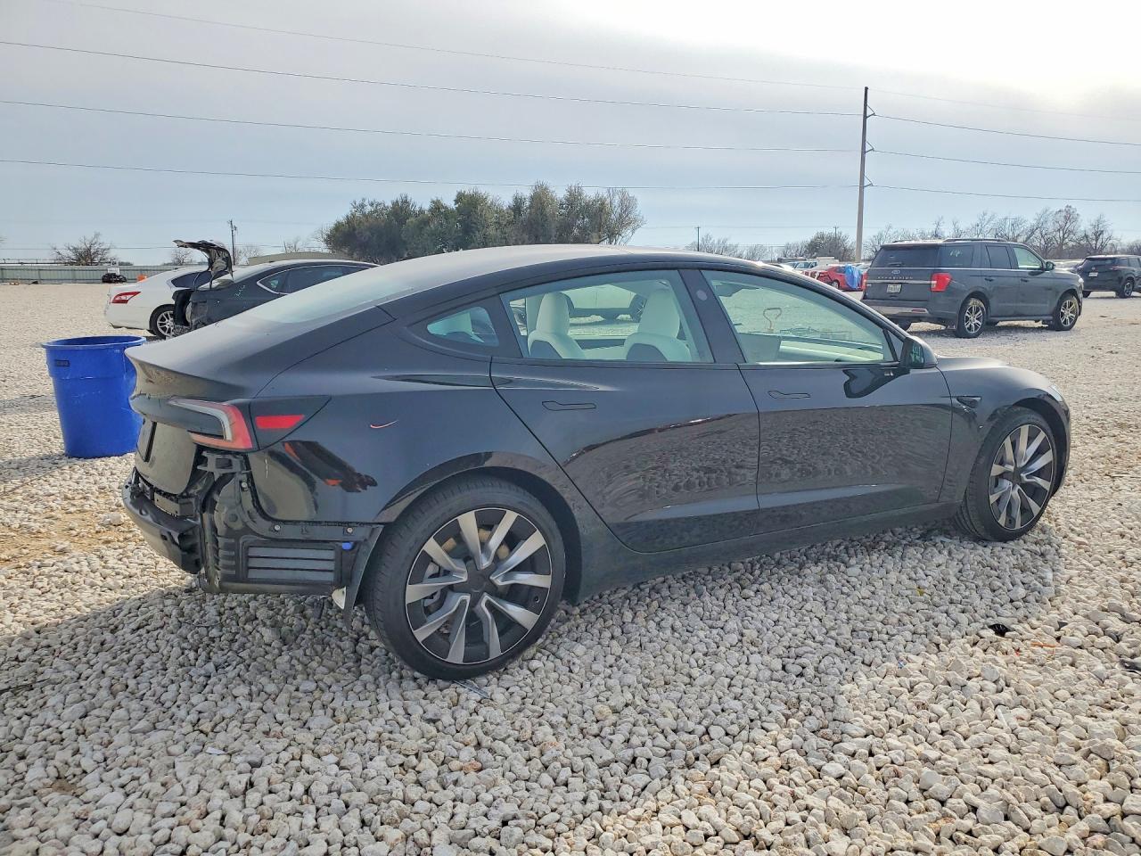 2026 TESLA MODEL 3