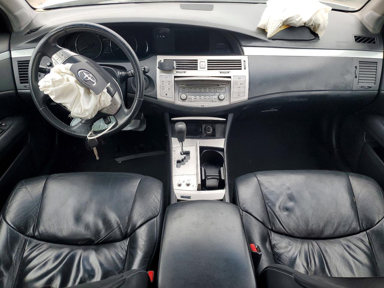 2005 TOYOTA Avalon
