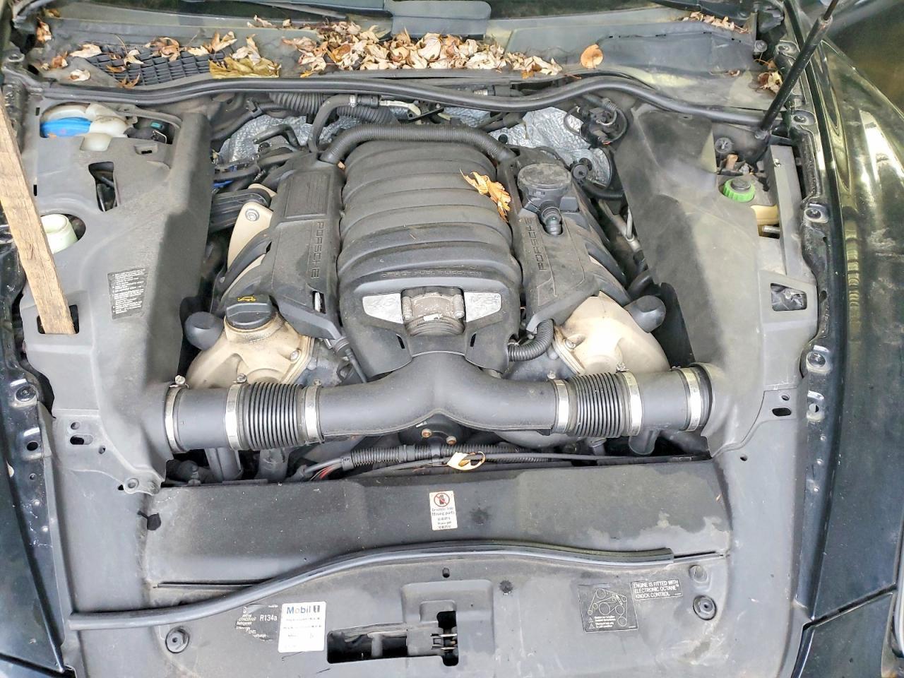2013 PORSCHE CAYENNE