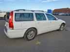 2005 VOLVO V70