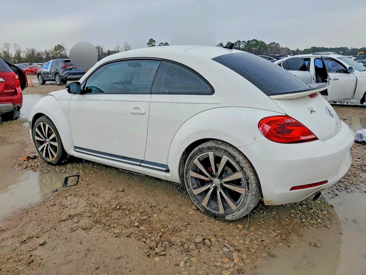2012 VOLKSWAGEN Beetle