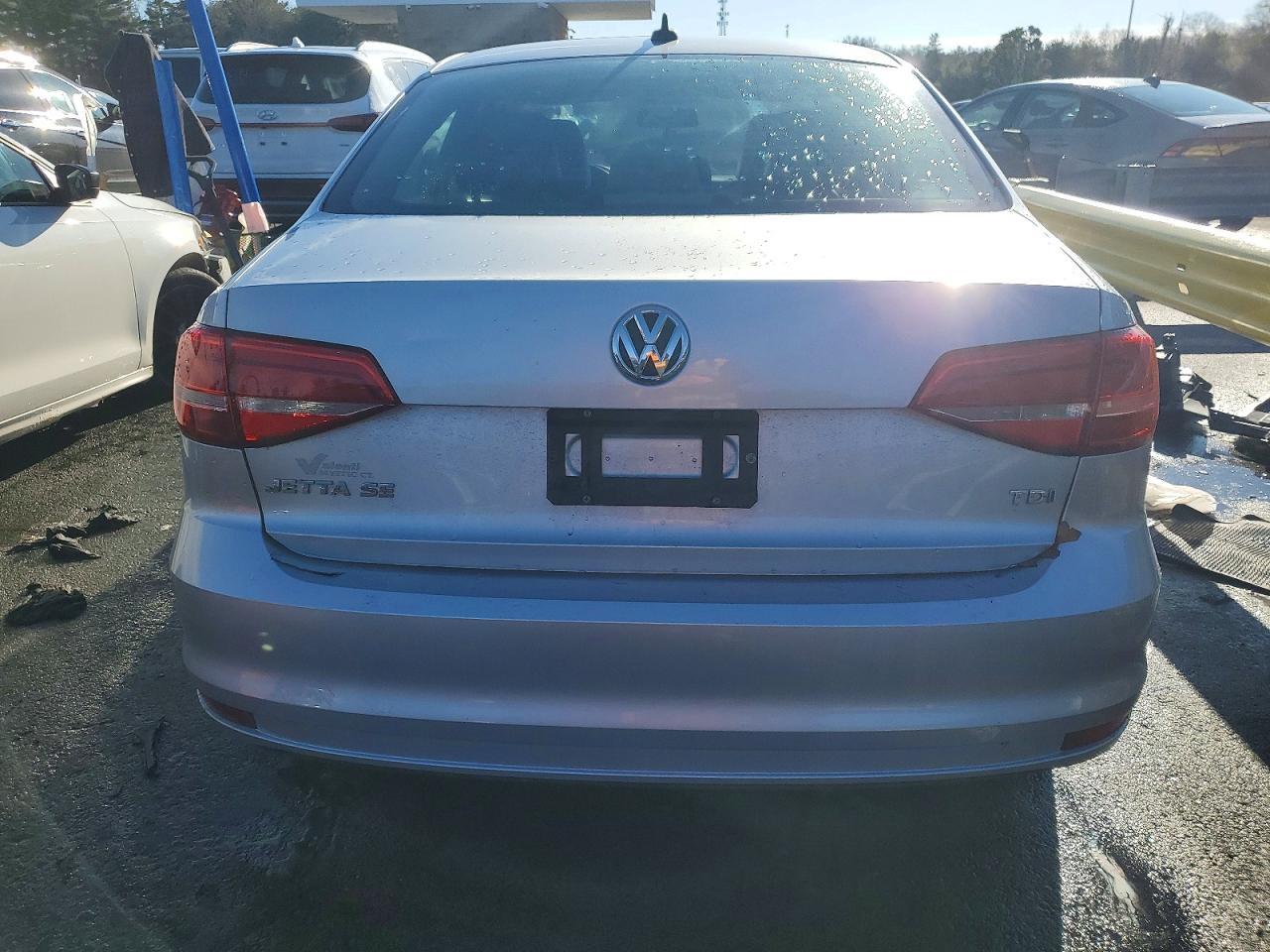 2015 VOLKSWAGEN JETTA