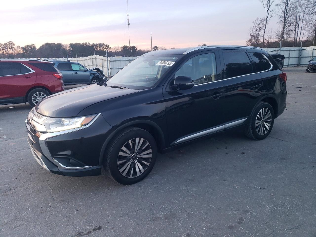 2019 MITSUBISHI outlander