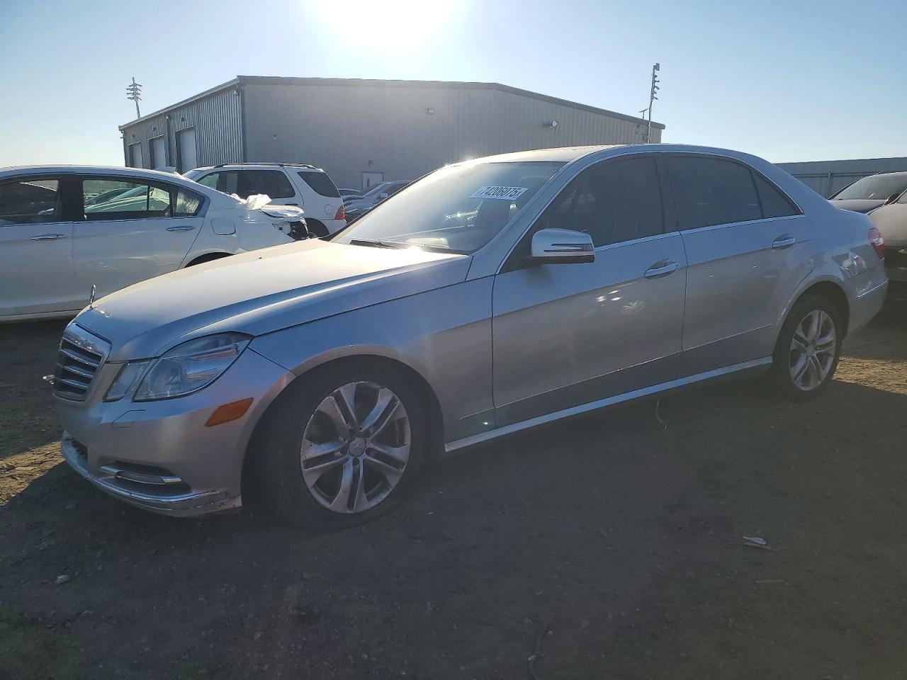 2011 MERCEDES-BENZ E-Class