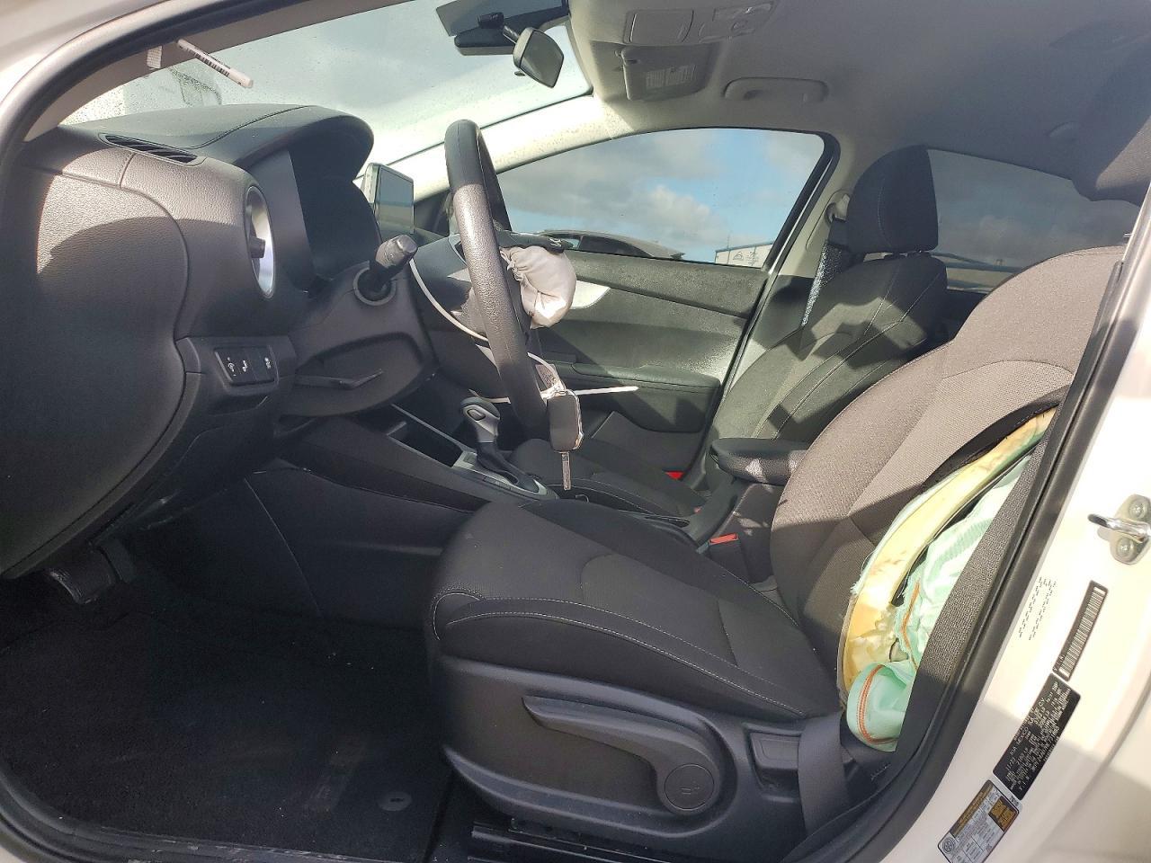 2024 KIA FORTE