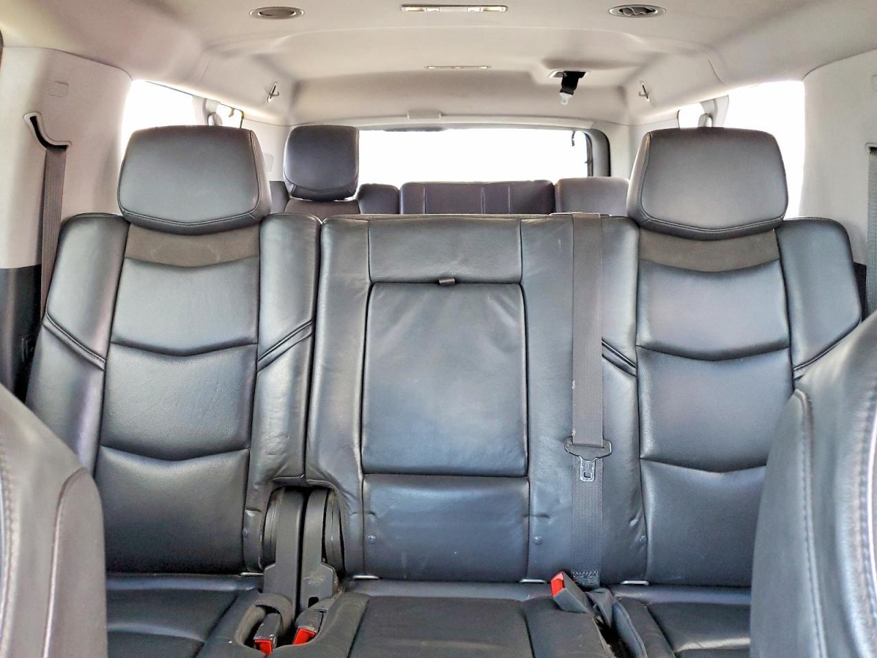 2018 CADILLAC Escalade ESV