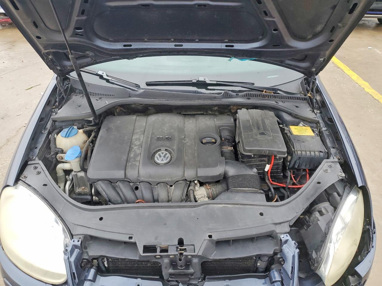 2010 VOLKSWAGEN JETTA