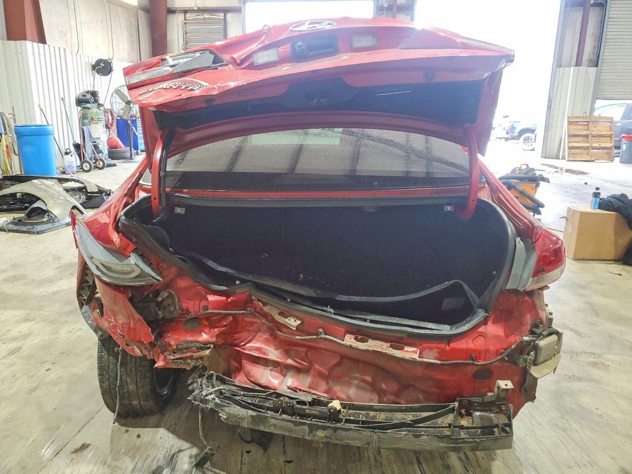 2017 HYUNDAI ELANTRA