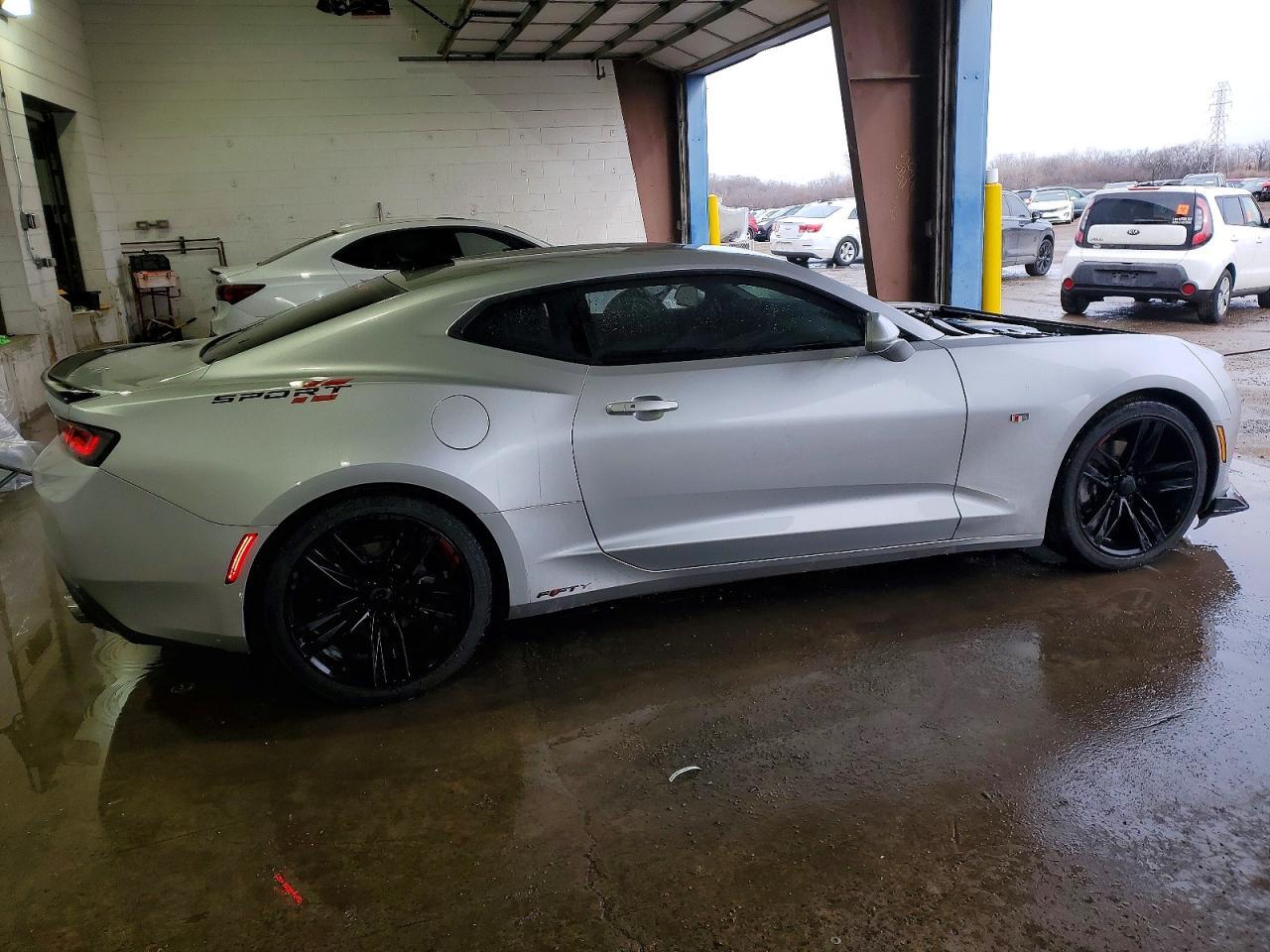 2017 CHEVROLET Camaro