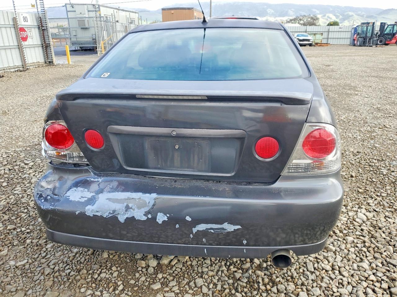 2005 LEXUS IS 300