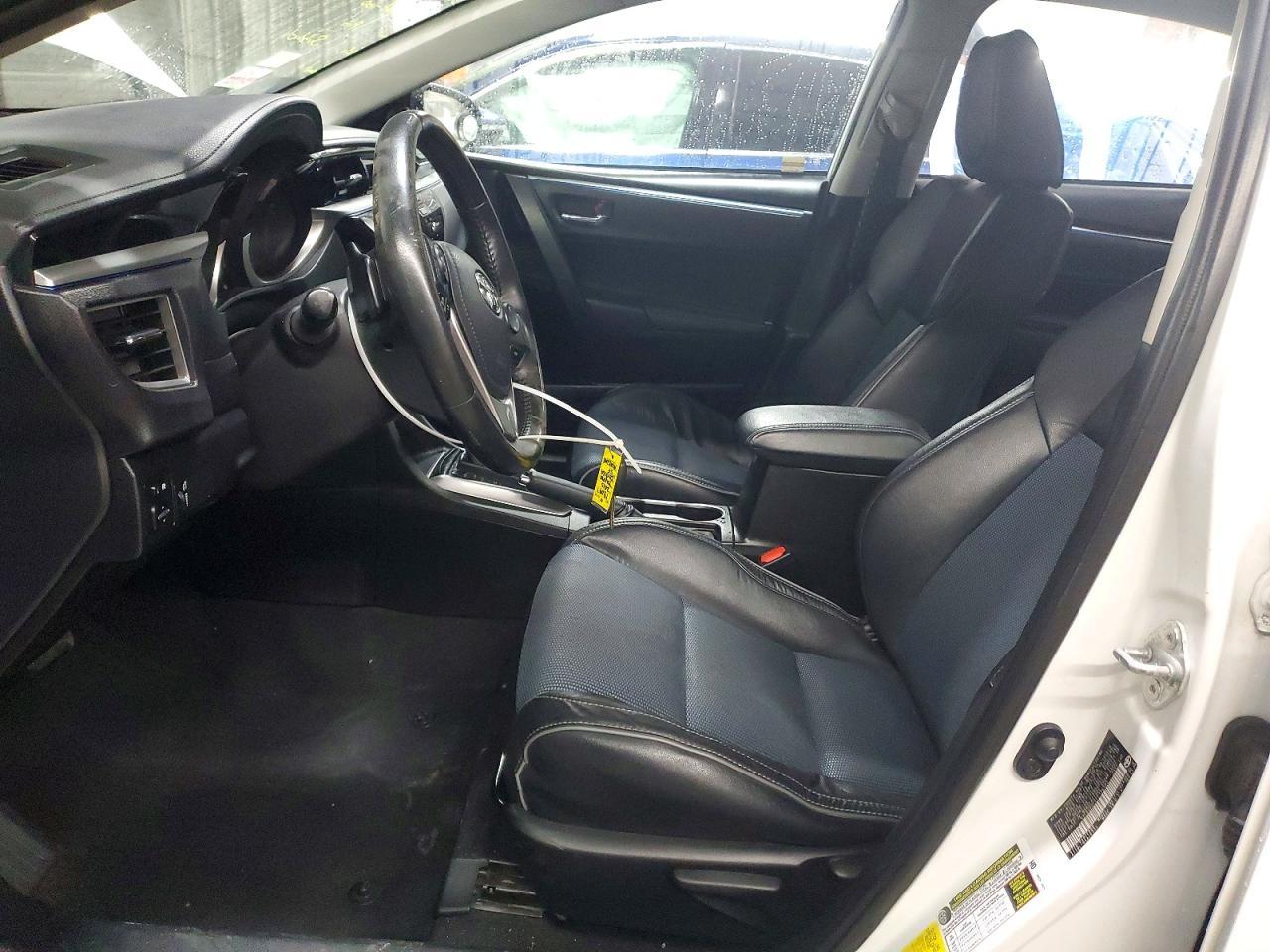 2015 TOYOTA COROLLA