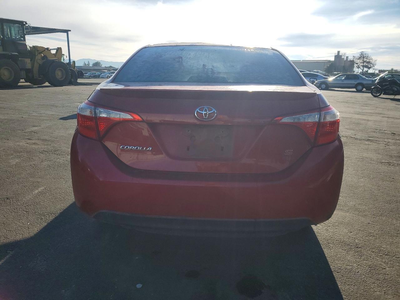 2015 TOYOTA COROLLA