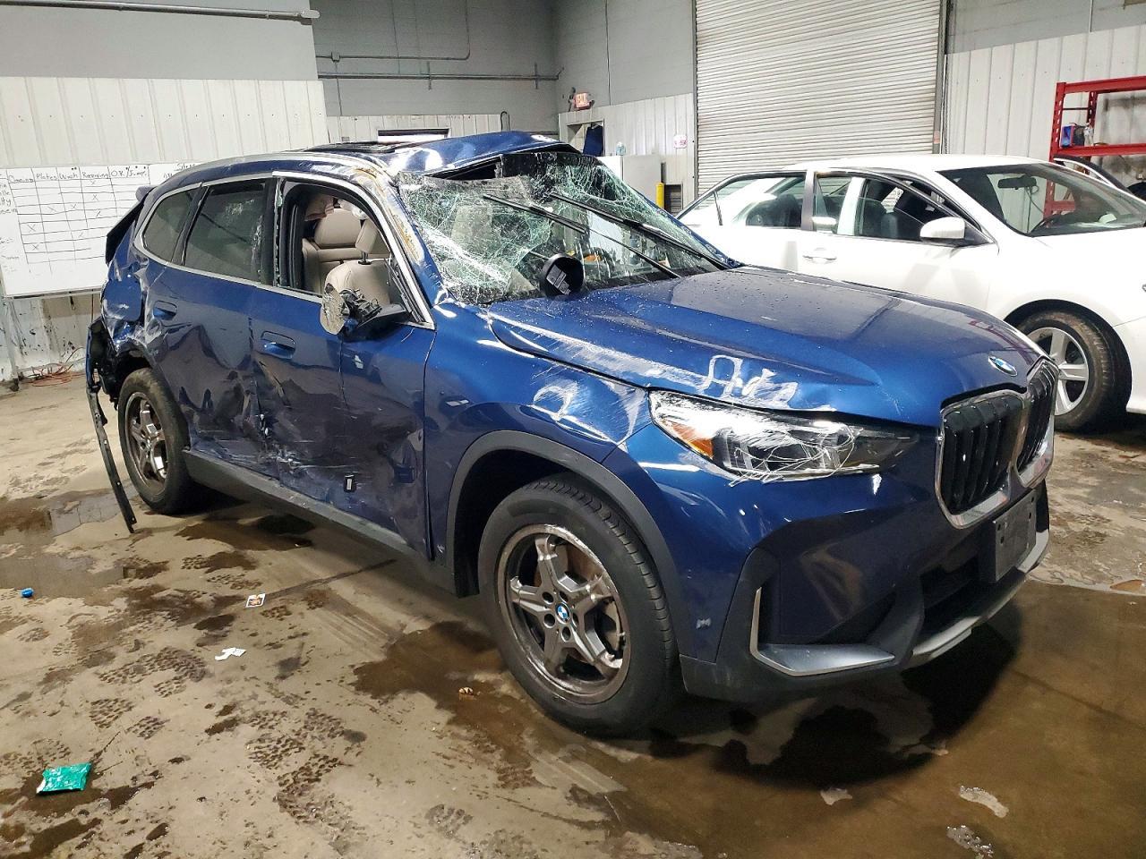 2023 BMW X1
