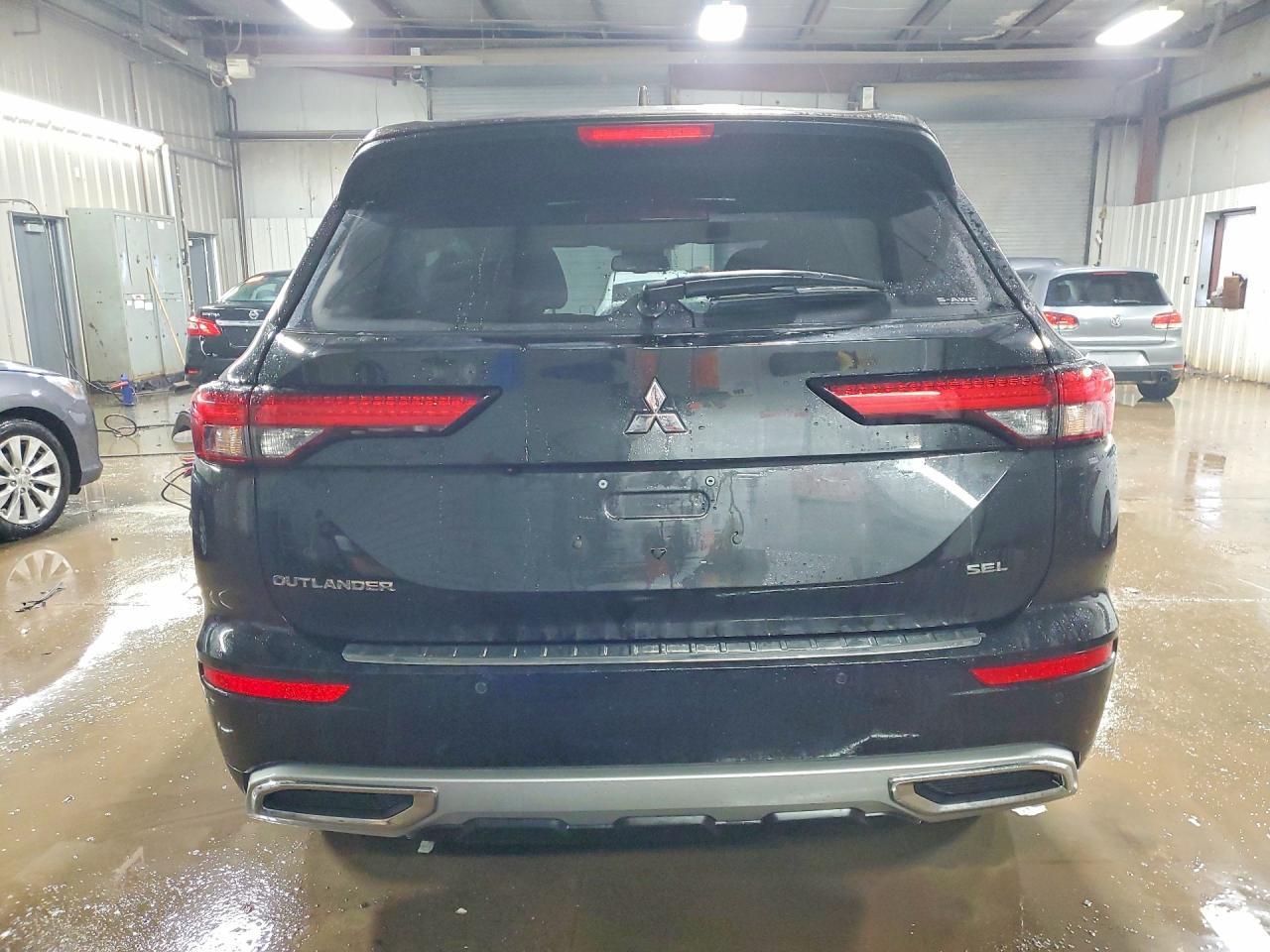 2023 MITSUBISHI outlander