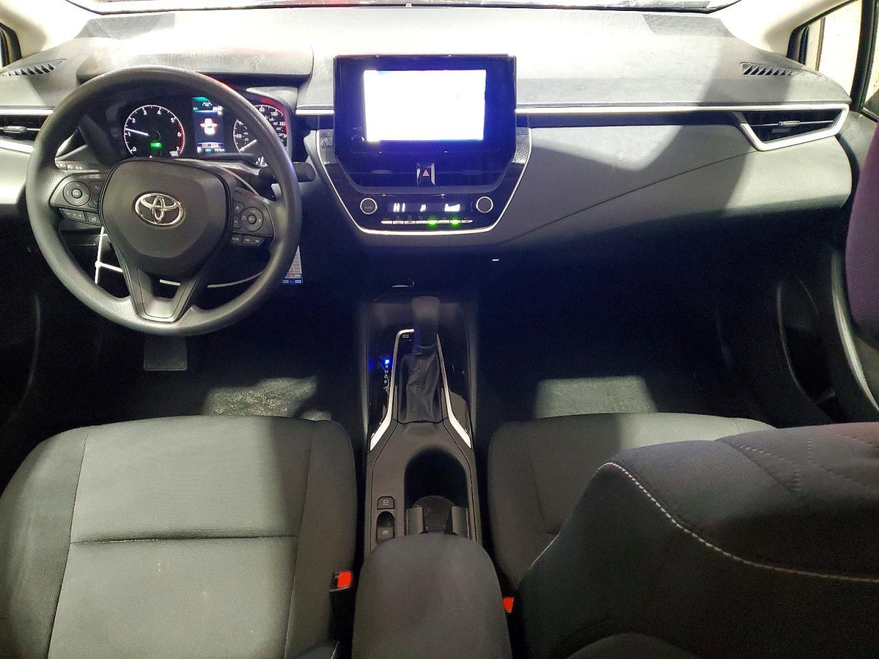 2025 TOYOTA COROLLA