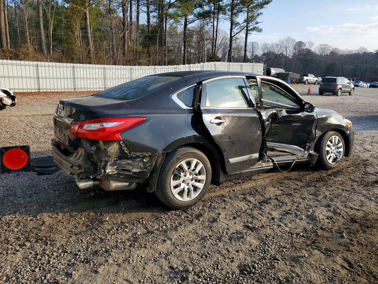 2017 NISSAN ALTIMA
