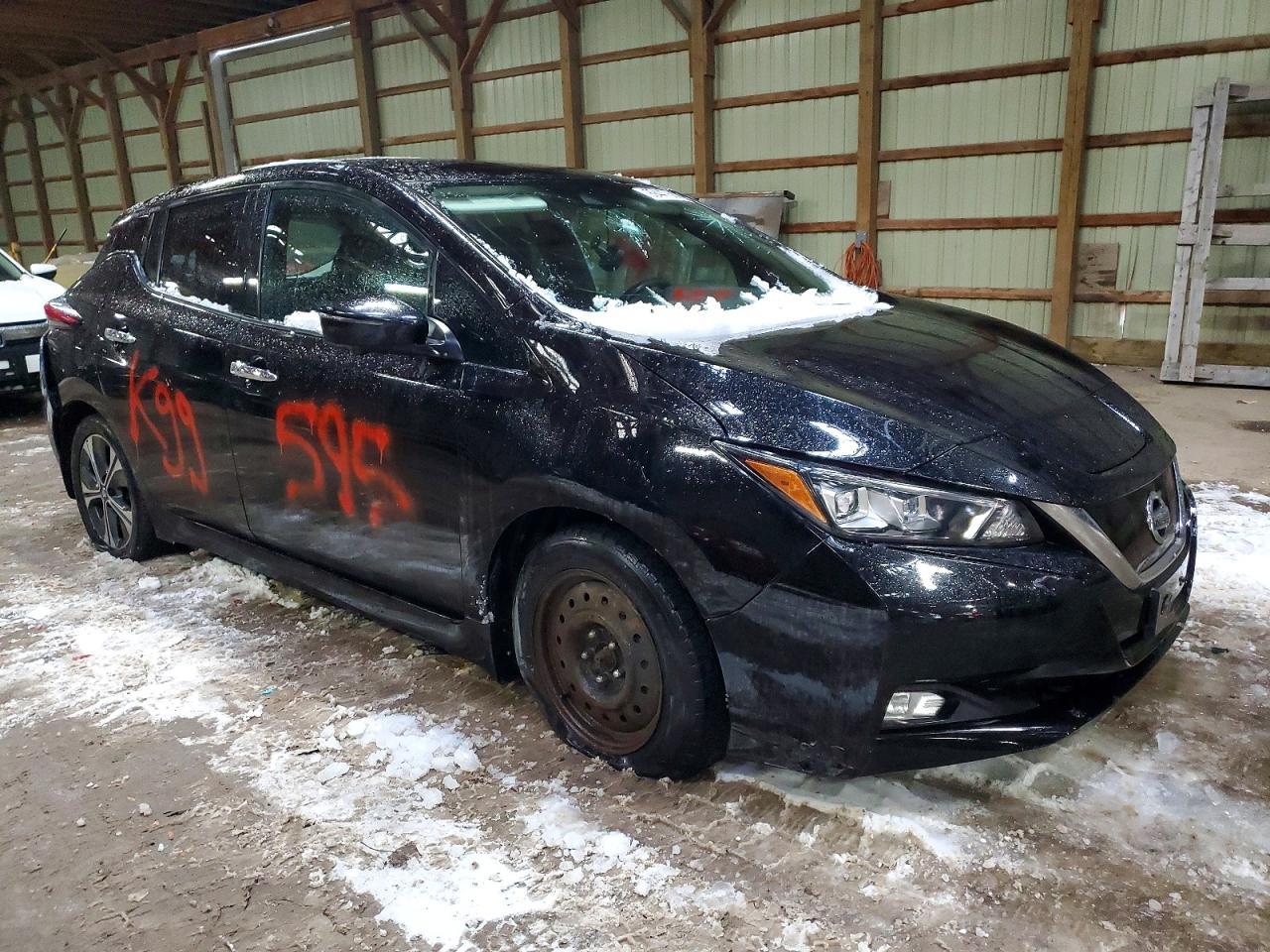 2018 NISSAN LEAF