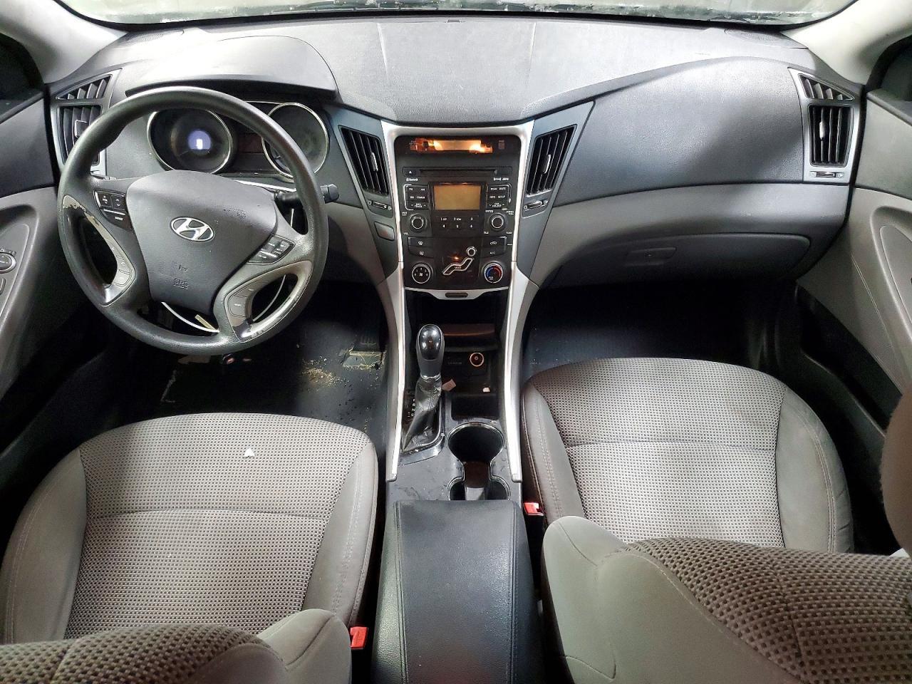 2011 HYUNDAI SONATA