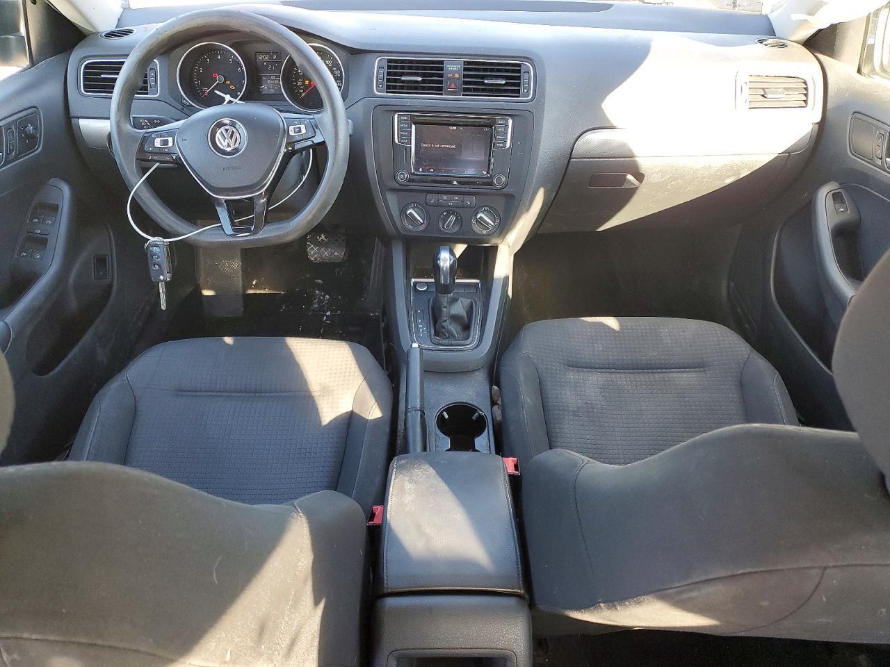 2016 VOLKSWAGEN JETTA