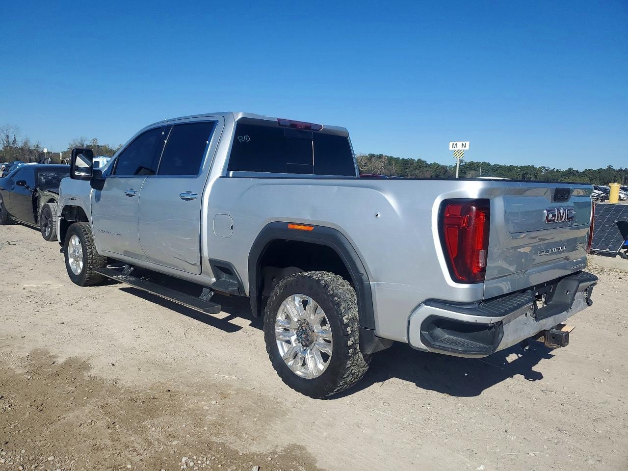 2023 GMC Sierra