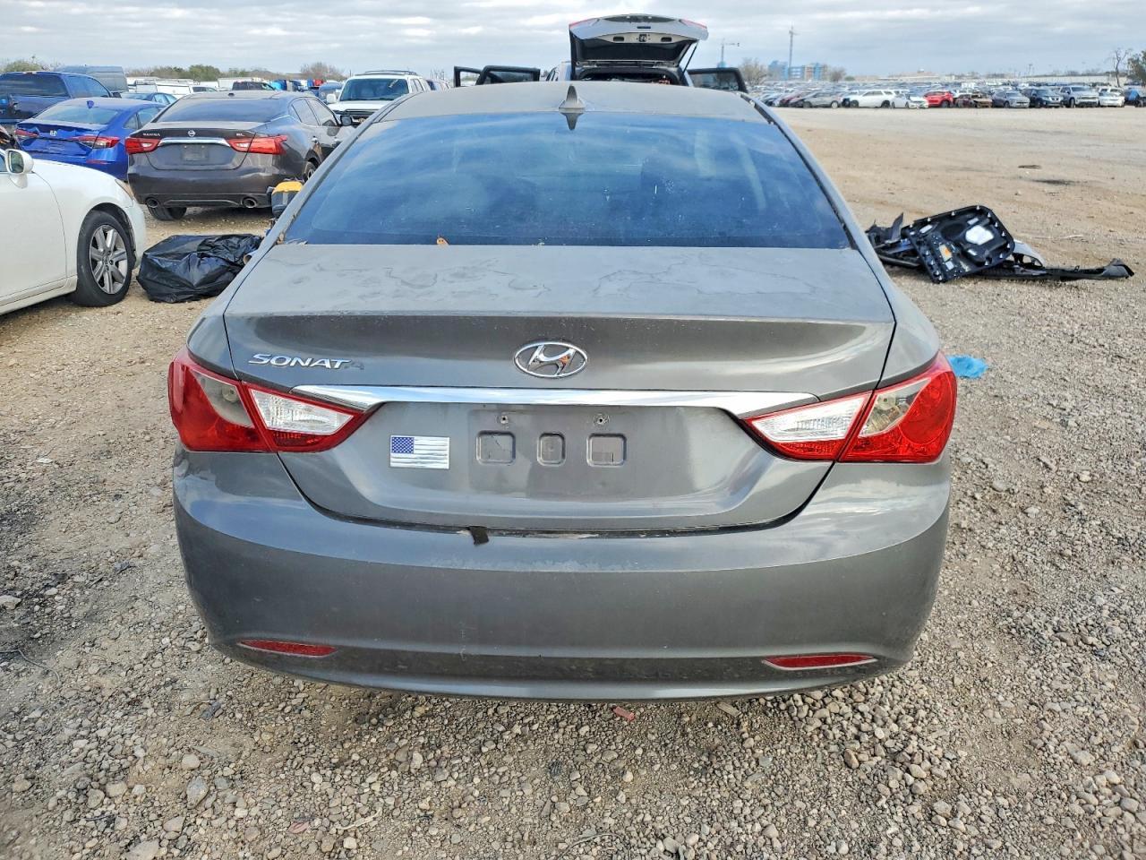 2011 HYUNDAI SONATA