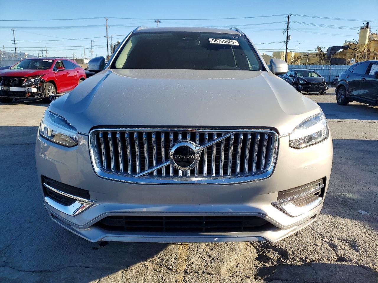 2025 VOLVO XC90