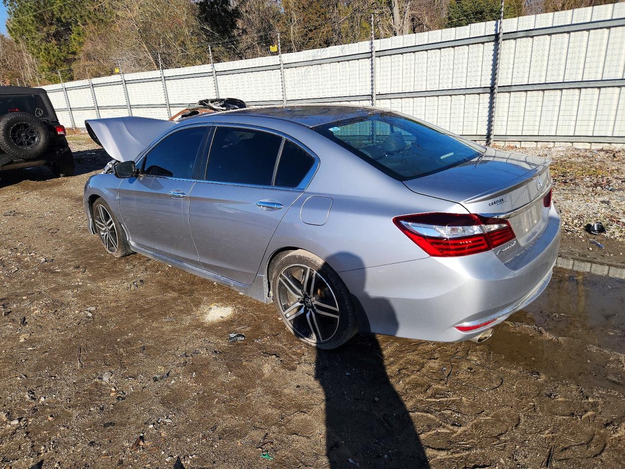 2017 HONDA ACCORD
