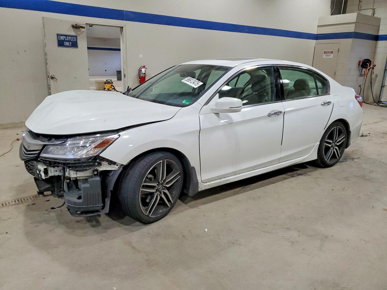 2017 HONDA ACCORD