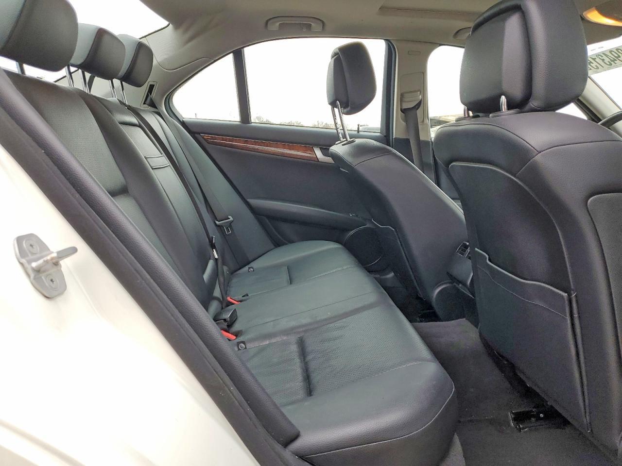 2012 MERCEDES-BENZ C-CLASS