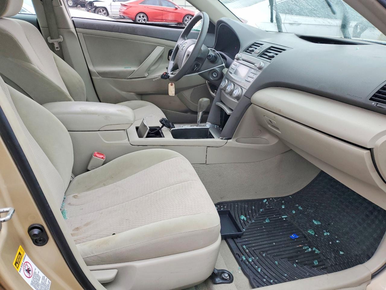 2010 TOYOTA CAMRY