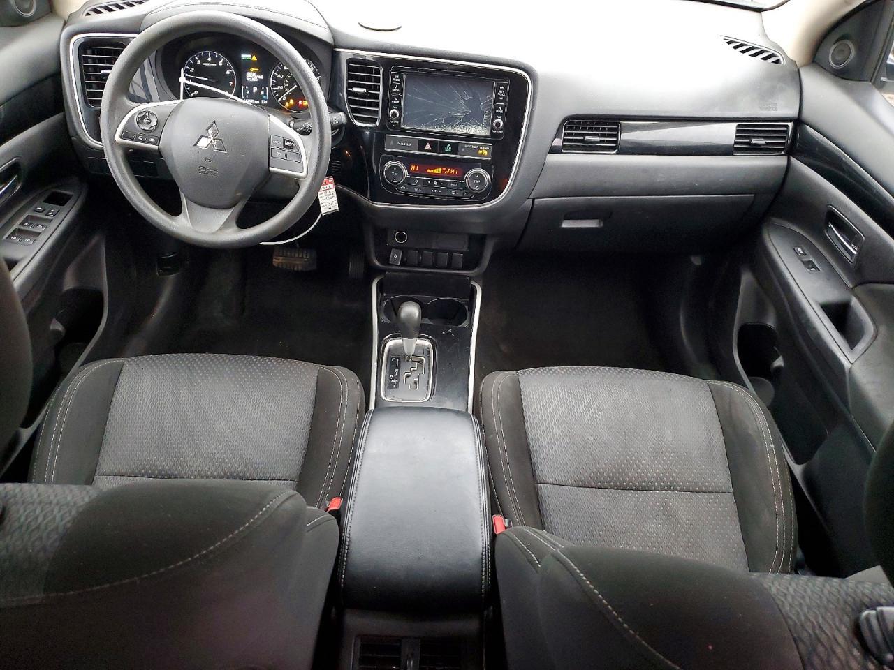 2019 MITSUBISHI outlander