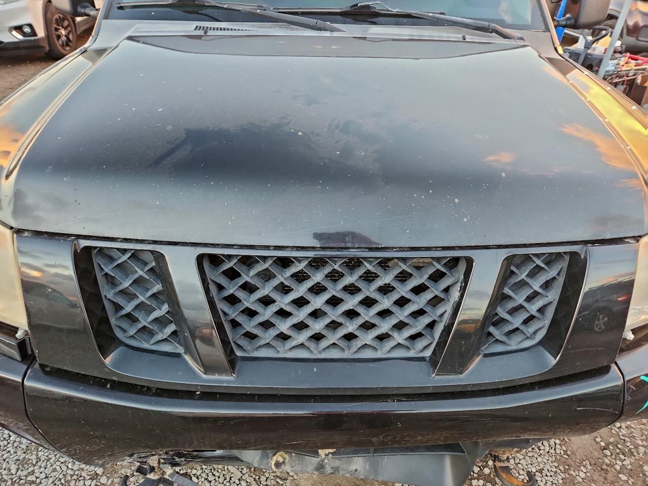 2012 NISSAN Titan
