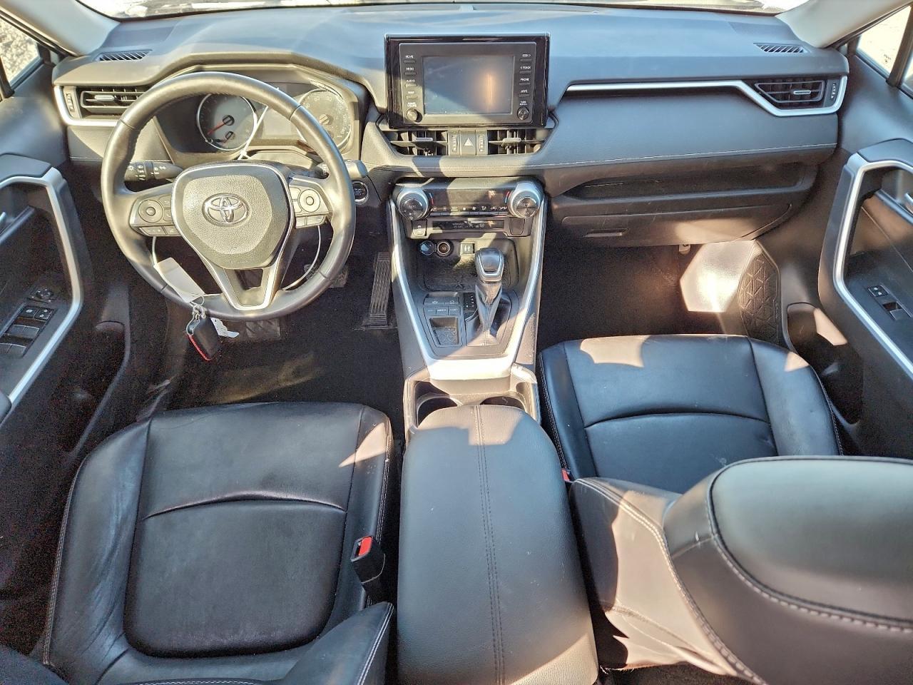 2019 TOYOTA RAV4