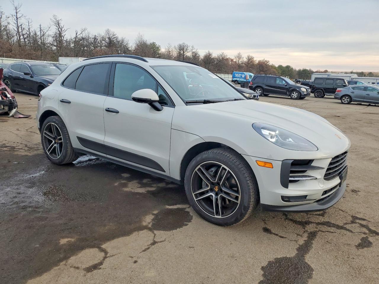 2021 PORSCHE Macan