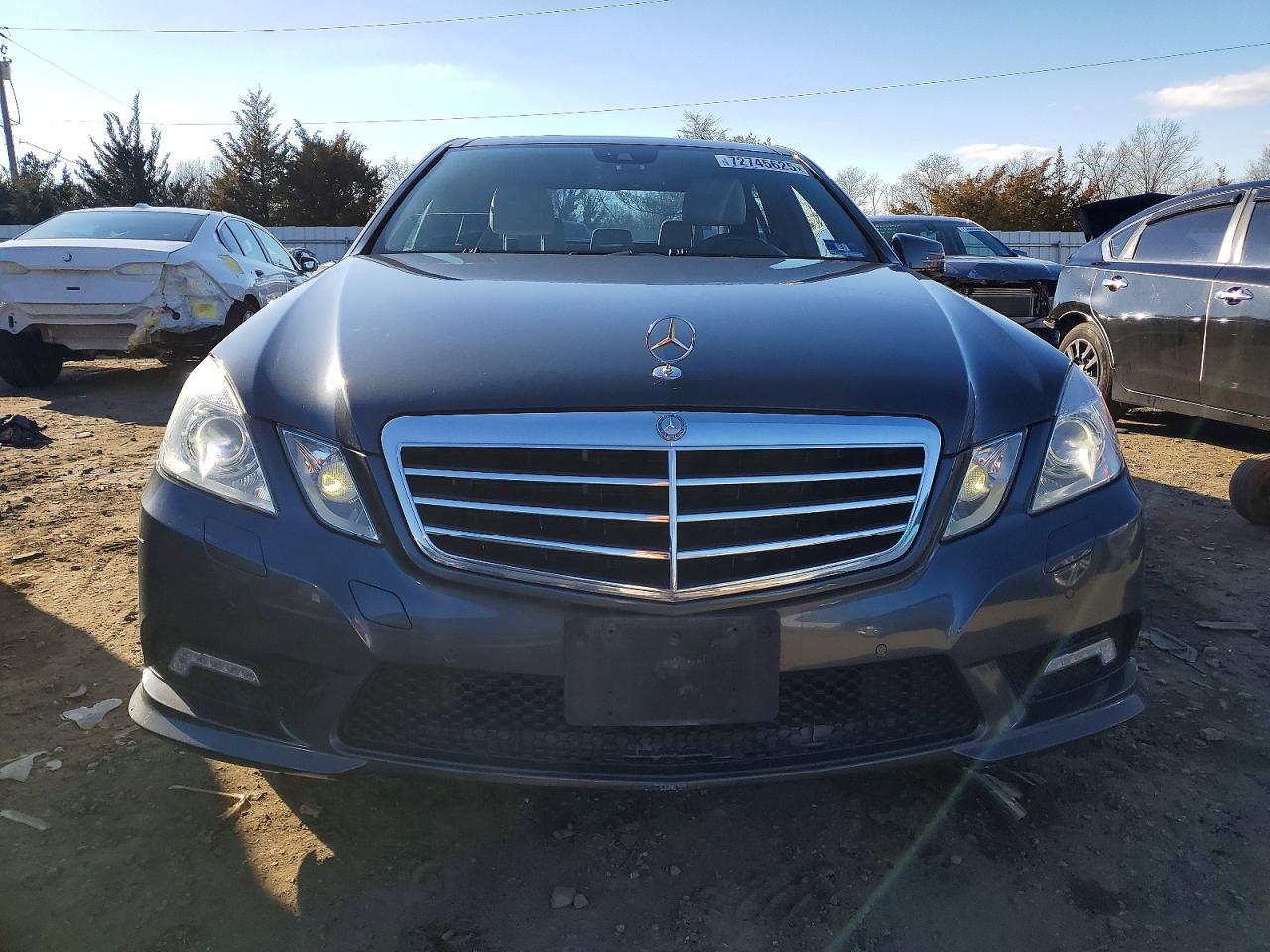 2011 MERCEDES-BENZ E-Class