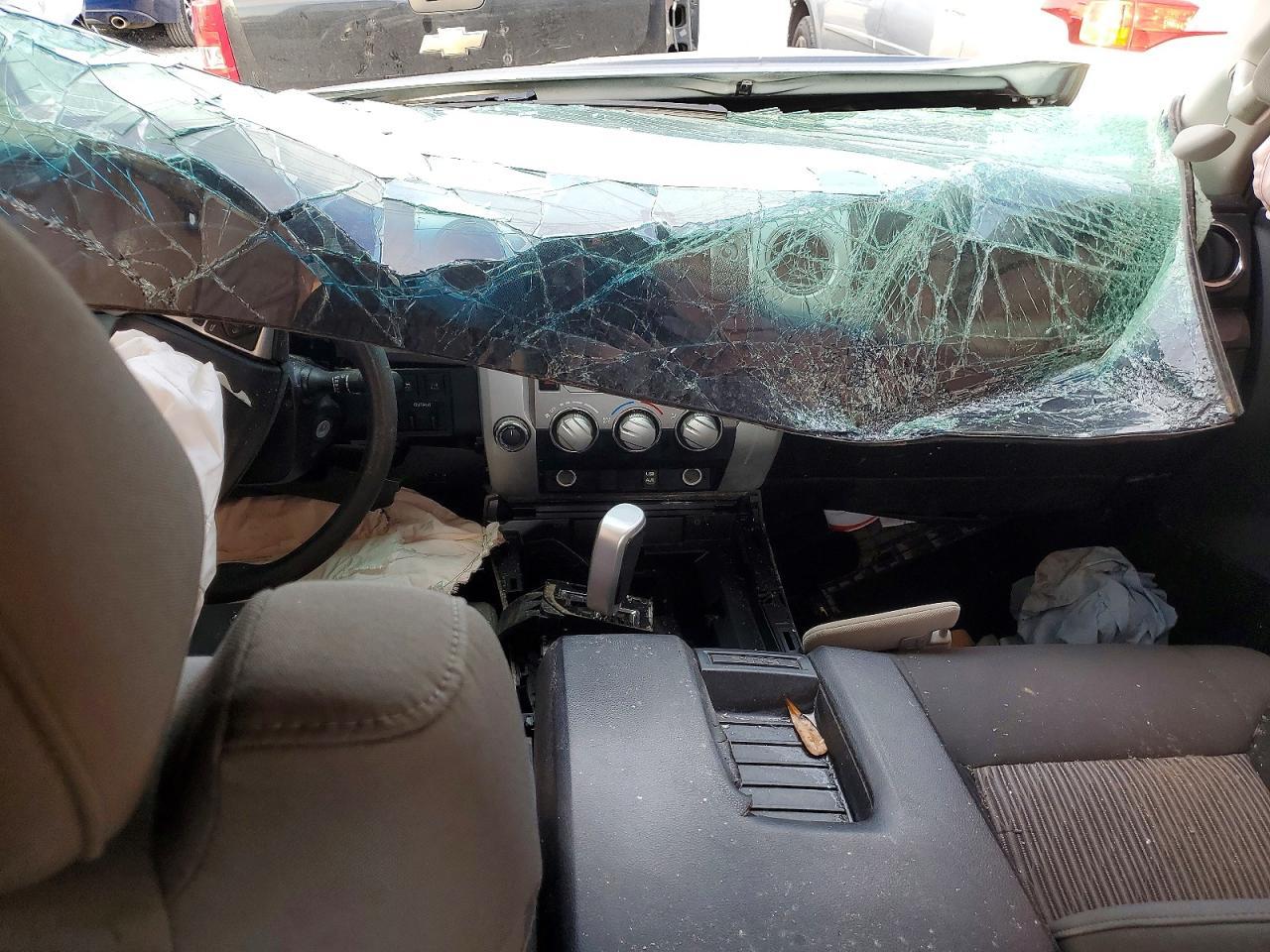 2016 TOYOTA TUNDRA
