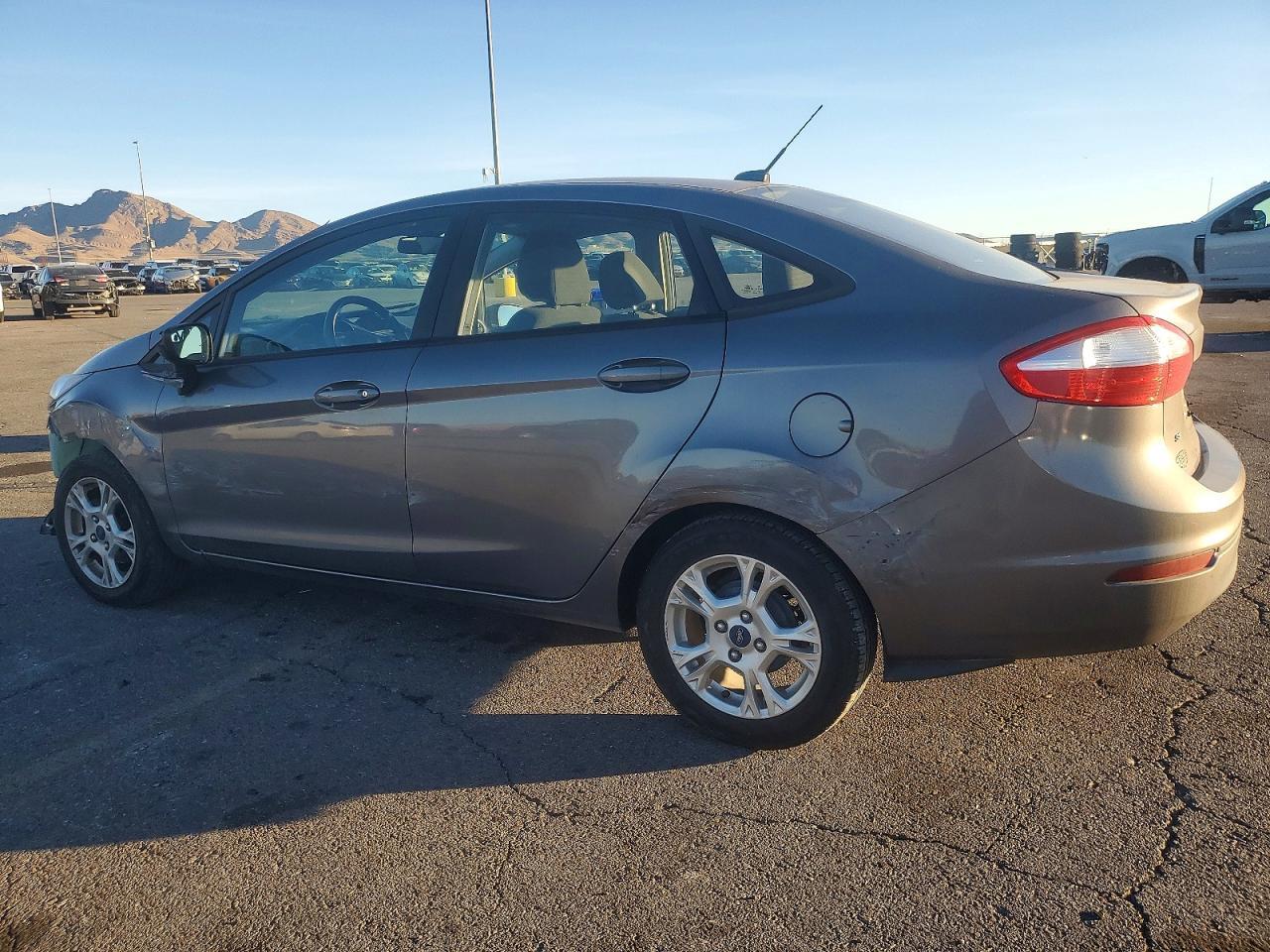 2014 FORD Fiesta