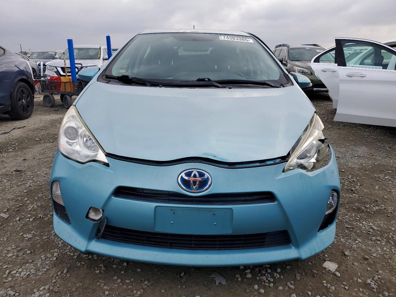 2012 TOYOTA Prius c