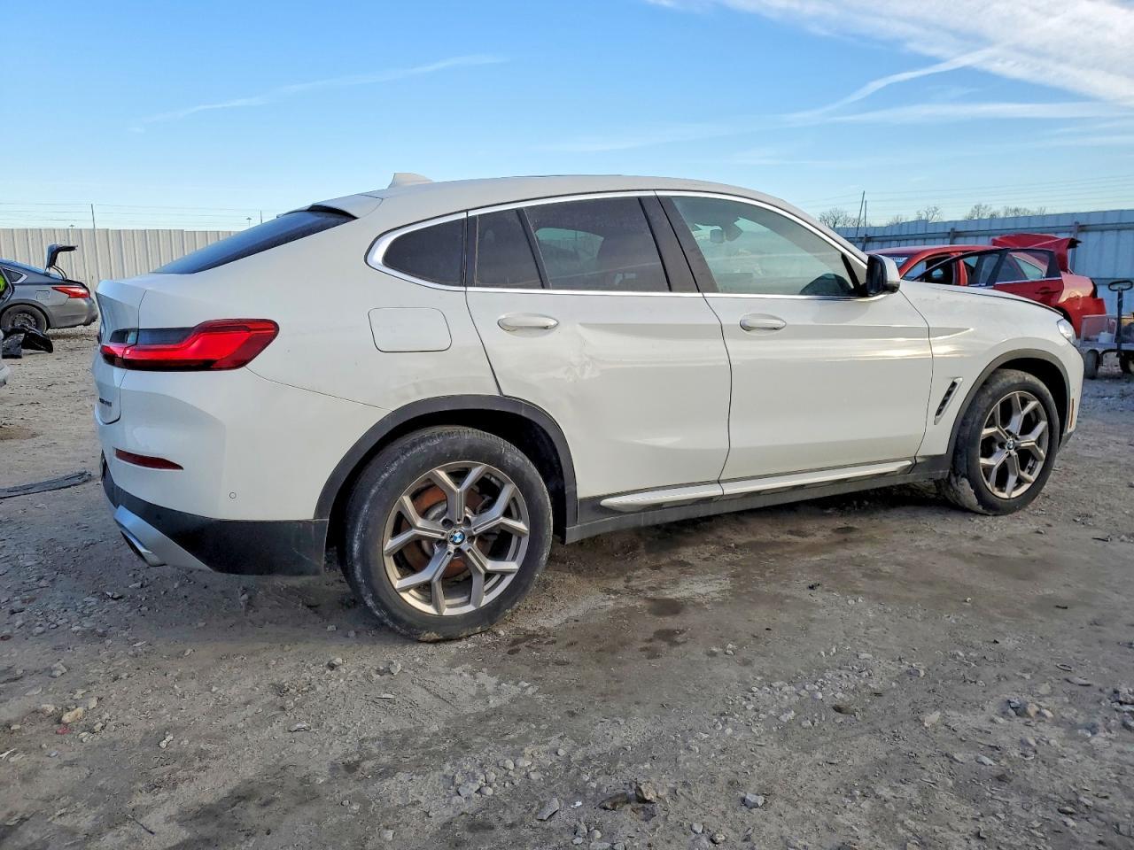 2022 BMW X4