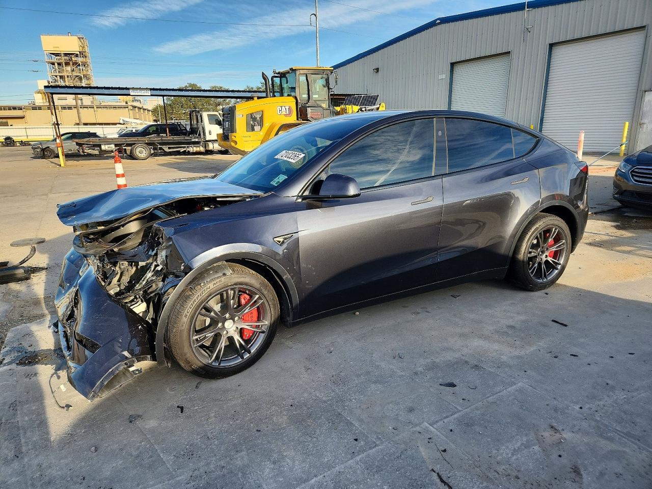 2025 TESLA MODEL Y